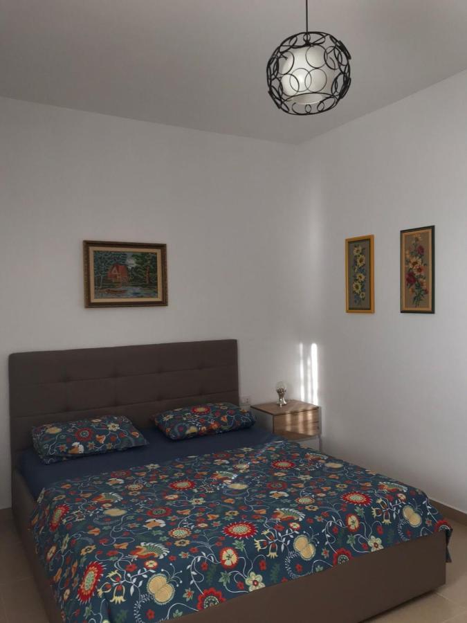 Corazon Guest House Vlore Bagian luar foto