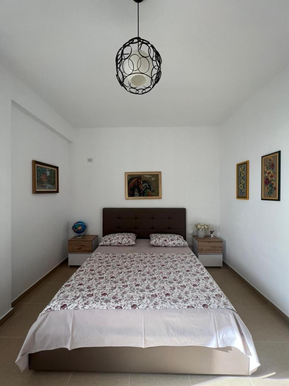 Corazon Guest House Vlore Bagian luar foto