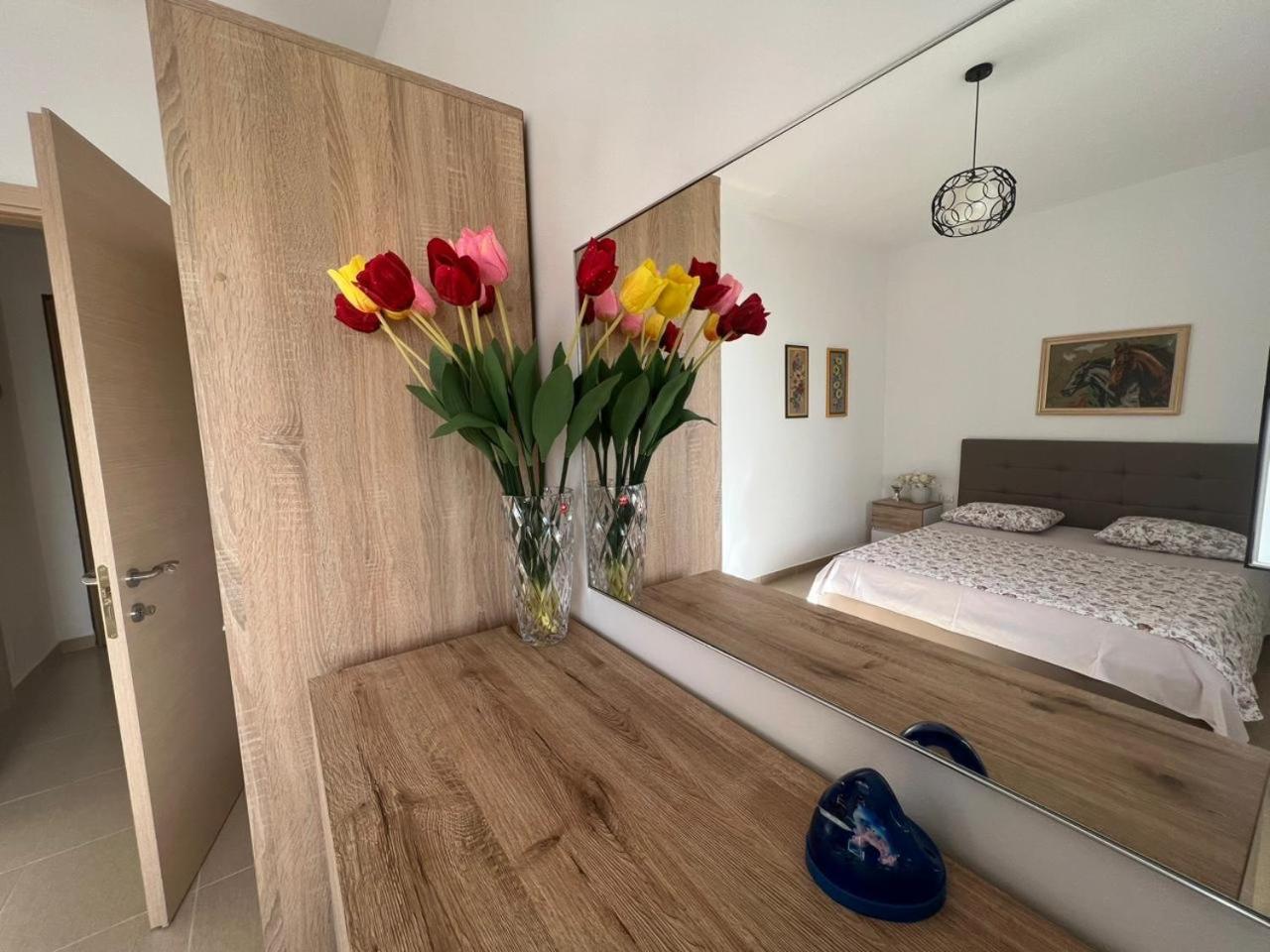 Corazon Guest House Vlore Bagian luar foto