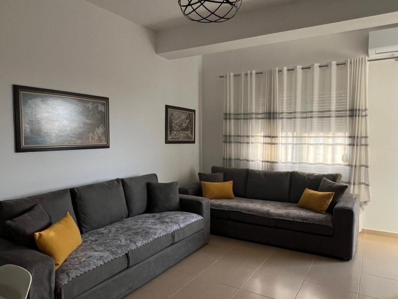 Corazon Guest House Vlore Bagian luar foto