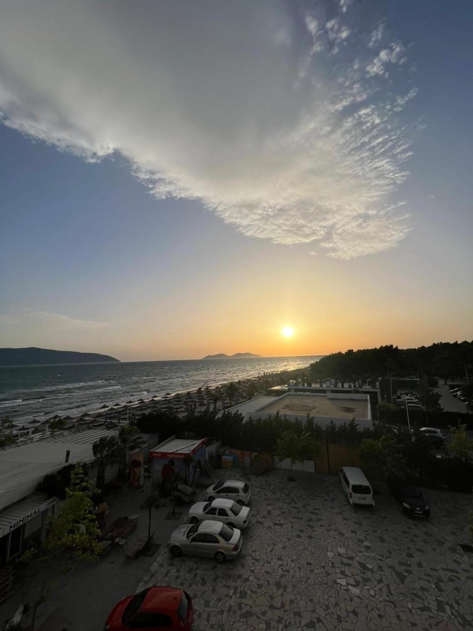 Corazon Guest House Vlore Bagian luar foto